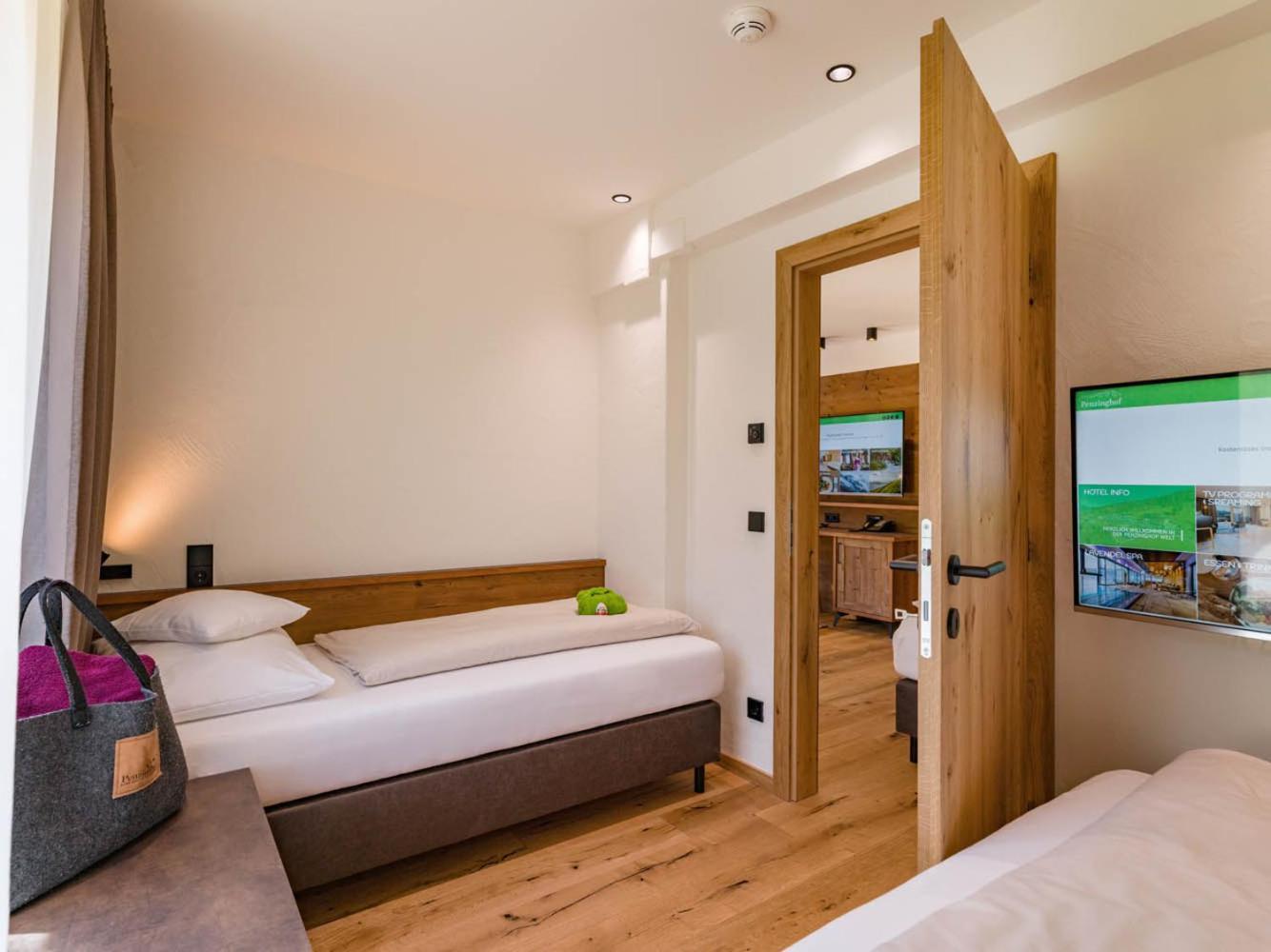 Hotel Penzinghof Oberndorf in Tirol Εξωτερικό φωτογραφία